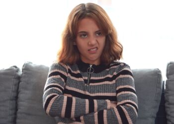 Paauglys nuolat suirzęs? Šie netikėti papildai gali padėti pagerinti nuotaiką