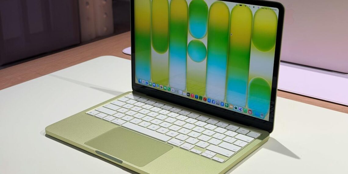 Pigiausias „MacBook“ istorijoje: 599 € kainuojantis „MacBook Neo“ maloniai nustebino