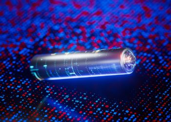 Kietojo kūno baterijos – dar arčiau rinkos? Naujasis elektrolitas pagerino laidumą