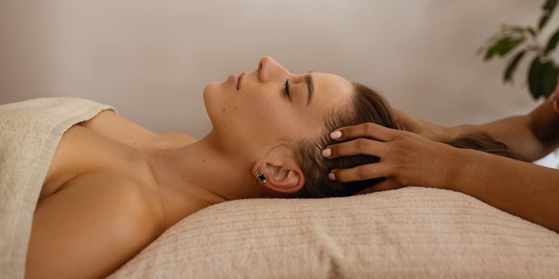Kodėl masažas gali atgaivinti geriau nei trumpas miegas? Mokslininkai pateikia paaiškinimą