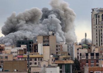 Šokas Persijos įlankoje: JAV pripažįsta, kad per smūgį galėjo žūti apie 150 Irano mokinių