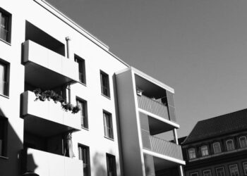 Ar balkonas gali trigubinti šildymo sąskaitą? Nuomininkės istorija kelia klausimų