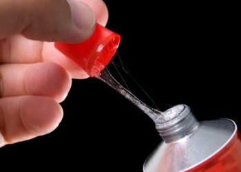 Kaip iš tikrųjų veikia klijai? Atsakymas nustebins net smalsiausius