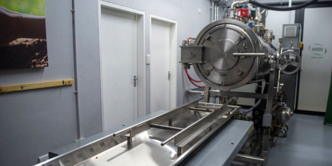 Laidojimo revoliucija Škotijoje: įteisintas aplinkai draugiškas „vandens kremavimas“