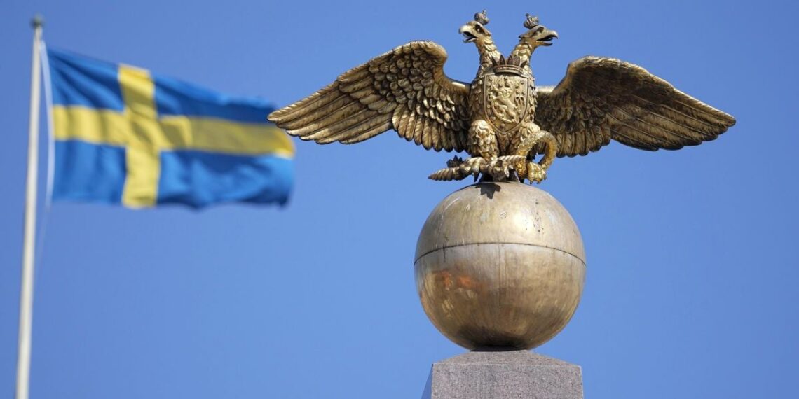 Švedija ragina gyventojus ruoštis krizei: centrinis bankas pataria turėti grynųjų