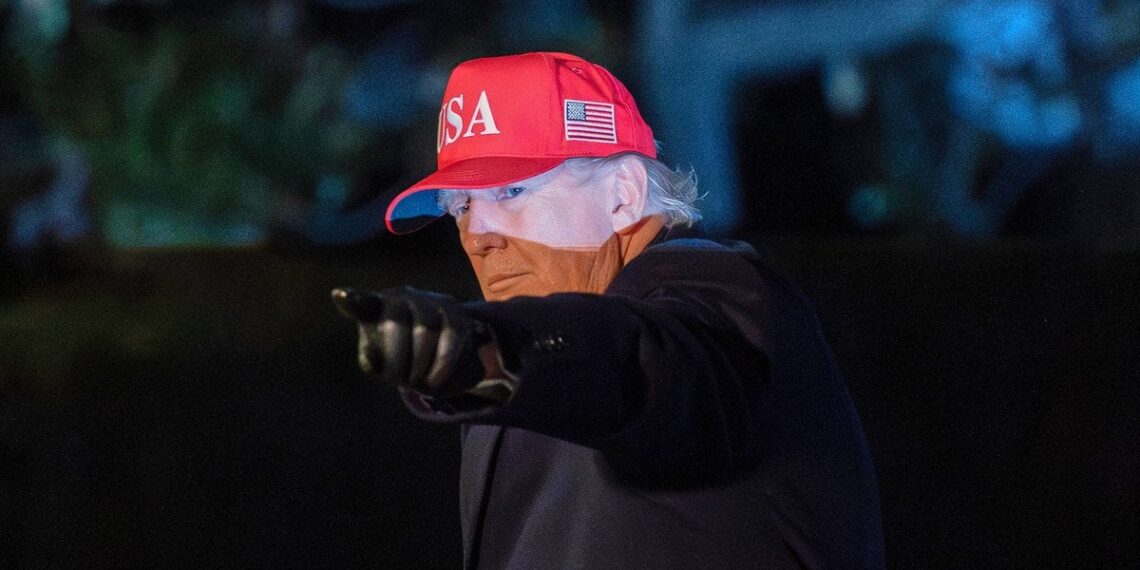 Trumpas šokiravo pareiškimu: nori pats parinkti naująjį Irano aukščiausiąjį lyderį