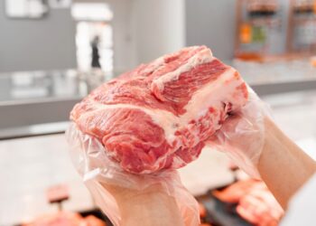 Uošvienė atskleidė triuką: 5 valandų marinatas, po kurio mėsa tirpsta burnoje