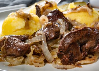 Užpilkite kepenėles šiuo skysčiu ir palikite per naktį: ryte jos bus kreminės ir be jokio kartumo