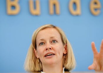 Skandalas Vokietijoje: nušalintas privatumą gynęs ombudsmenas kelia nerimą dėl sekimo