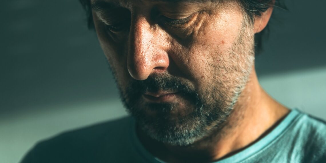 Vos 10 minučių per dieną: šis pratimas gali padėti sumažinti depresijos simptomus